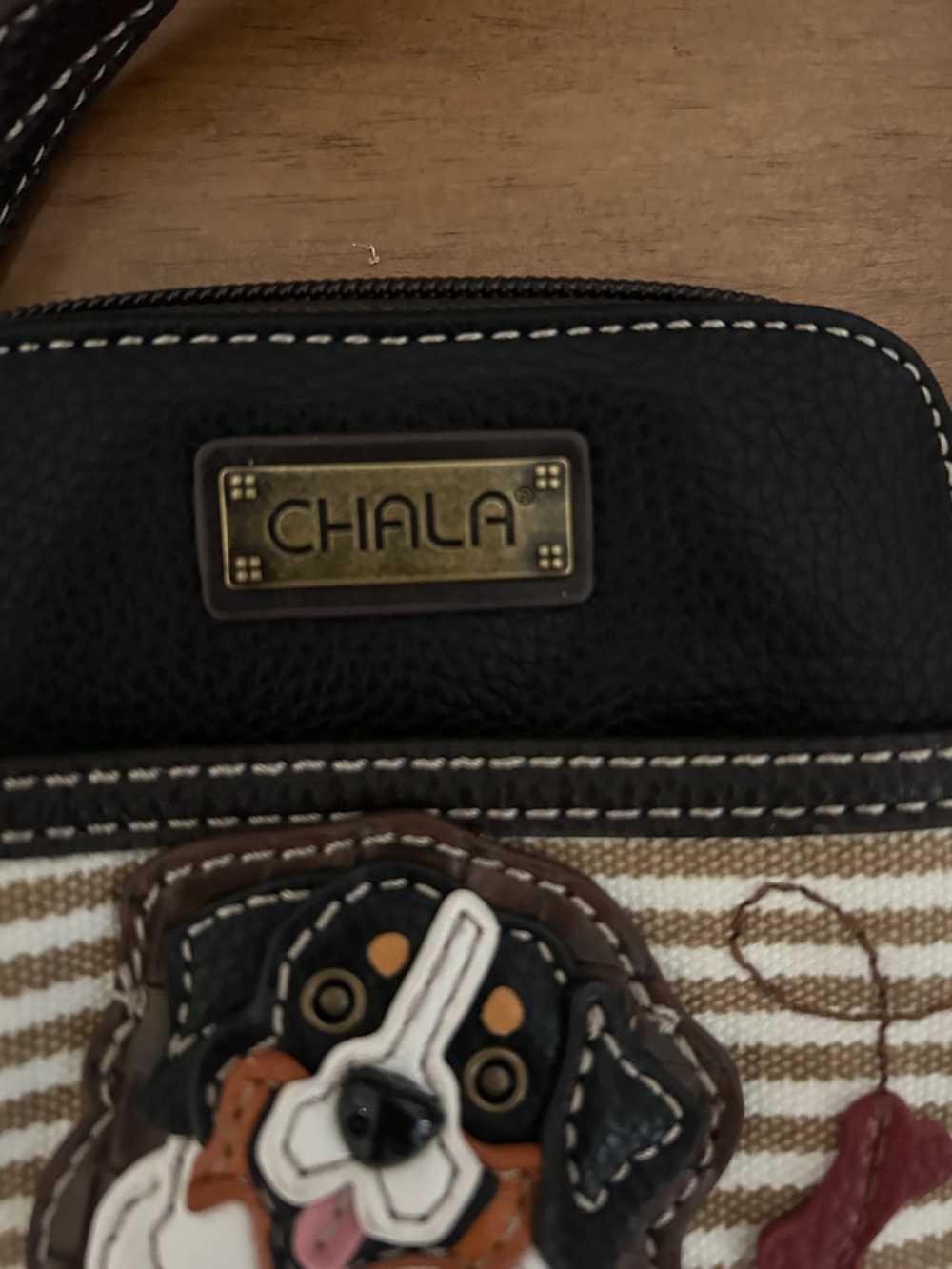 Chala Bernese Mountain Dog Crossbody Purse - Picture 5 of 6